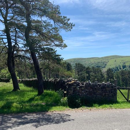 Tredegar Cosy, Dog Friendly House On The Fringe Of The Brecon Beaconsヴィラ エクステリア 写真