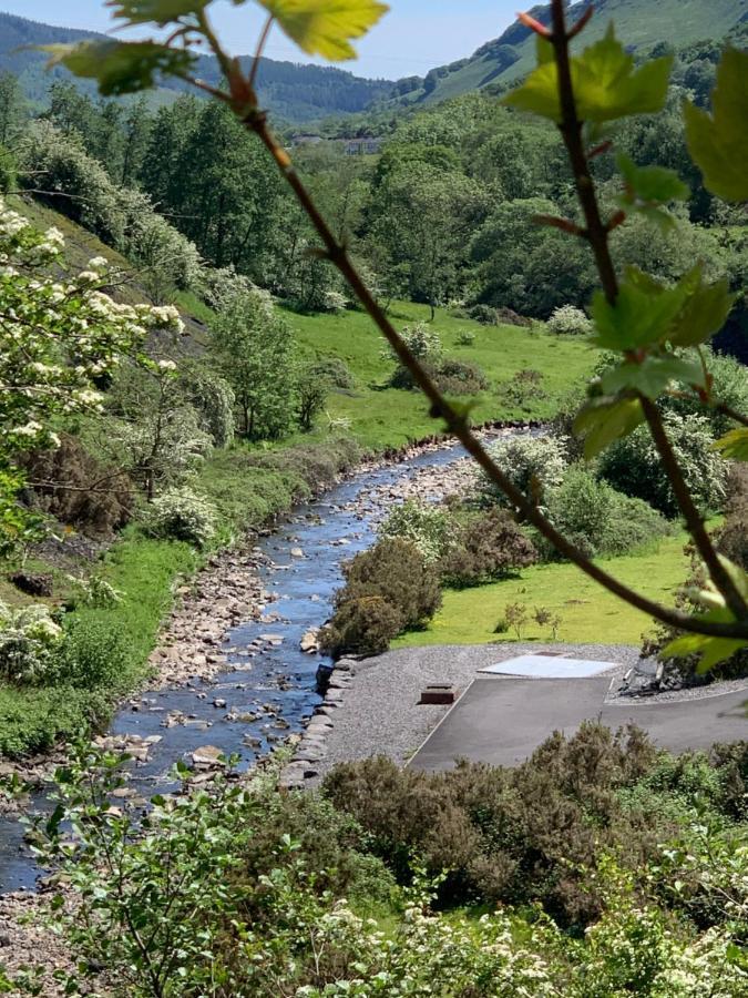 Tredegar Cosy, Dog Friendly House On The Fringe Of The Brecon Beaconsヴィラ エクステリア 写真