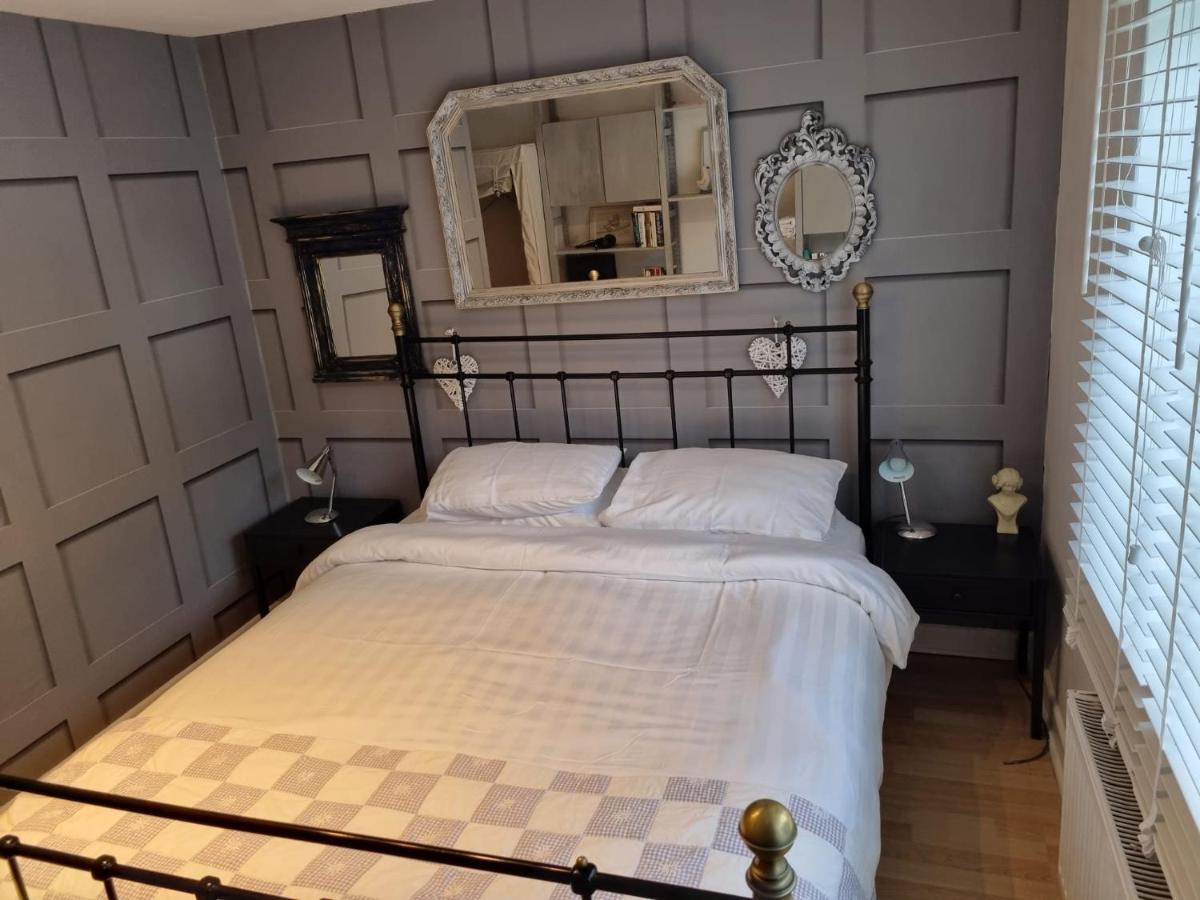Tredegar Cosy, Dog Friendly House On The Fringe Of The Brecon Beaconsヴィラ エクステリア 写真