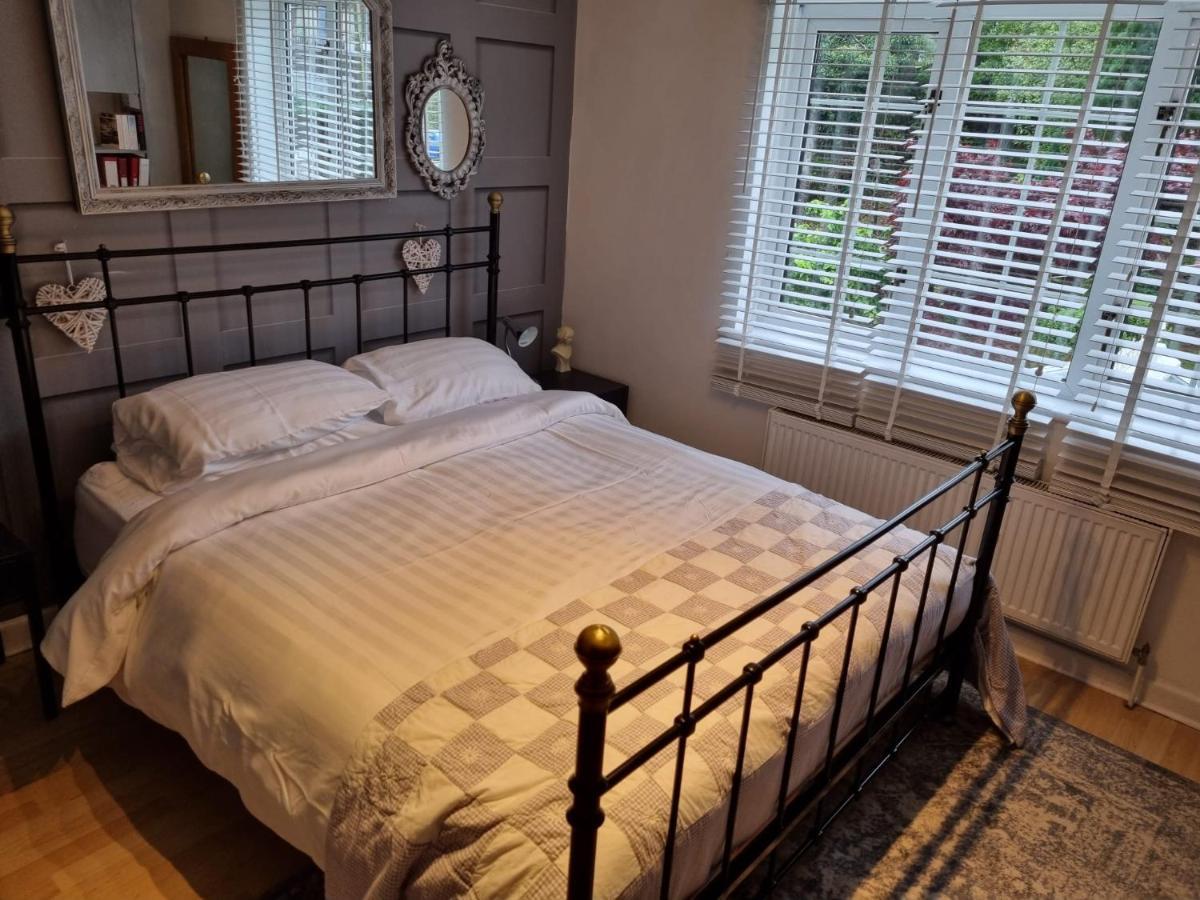 Tredegar Cosy, Dog Friendly House On The Fringe Of The Brecon Beaconsヴィラ エクステリア 写真