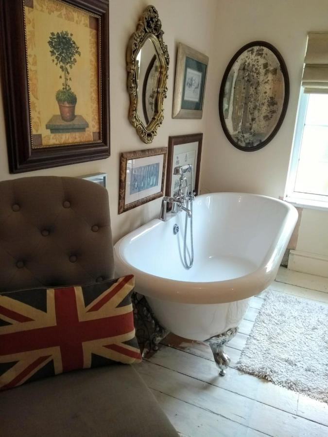 Tredegar Cosy, Dog Friendly House On The Fringe Of The Brecon Beaconsヴィラ エクステリア 写真